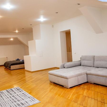 Apartment Kostyushka إلفيف المظهر الخارجي الصورة