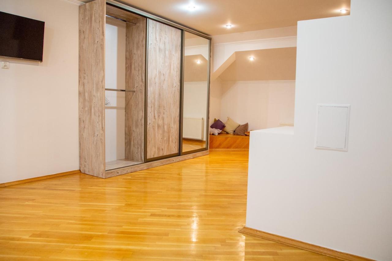 Apartment Kostyushka إلفيف المظهر الخارجي الصورة
