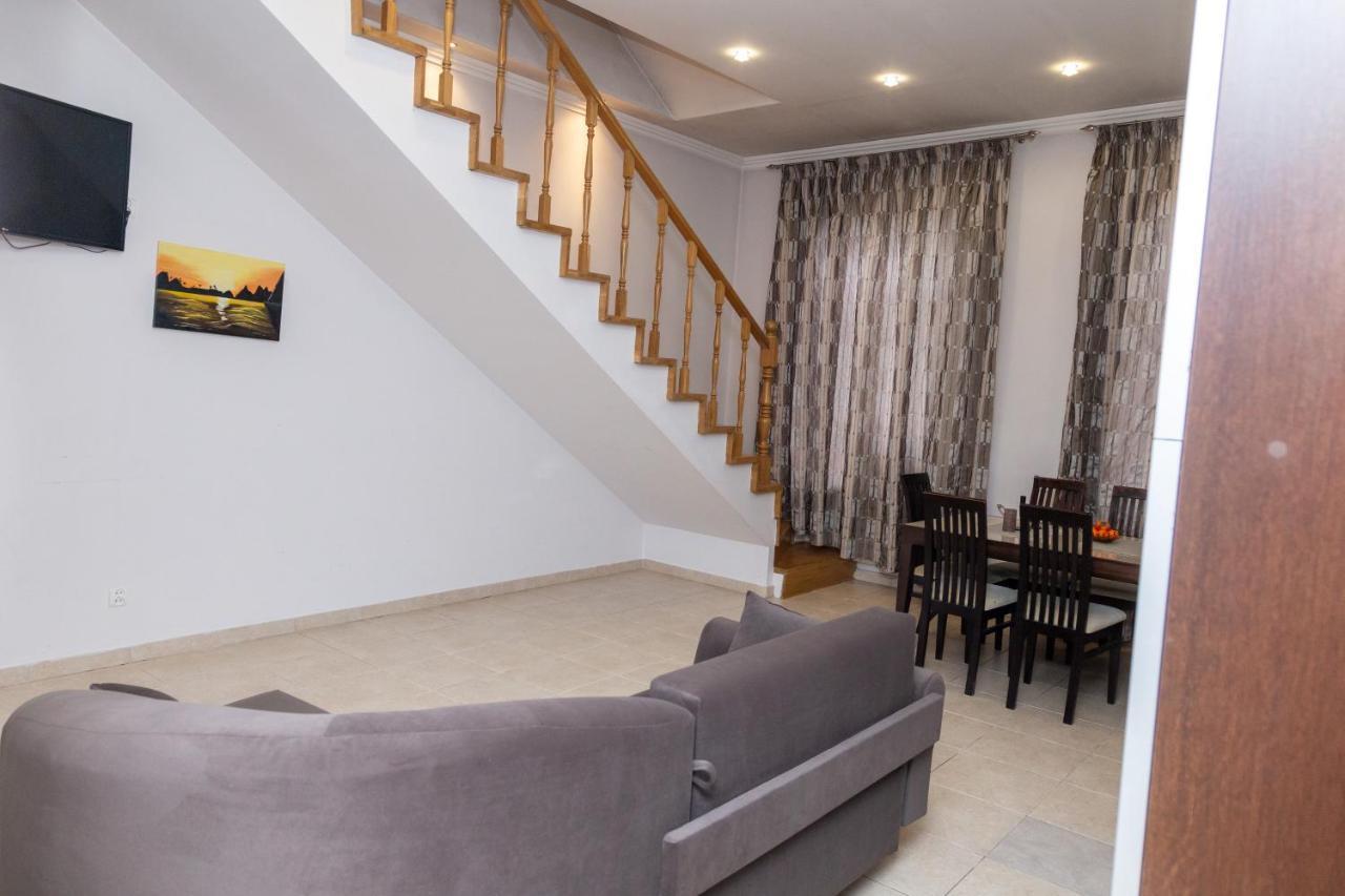 Apartment Kostyushka إلفيف المظهر الخارجي الصورة