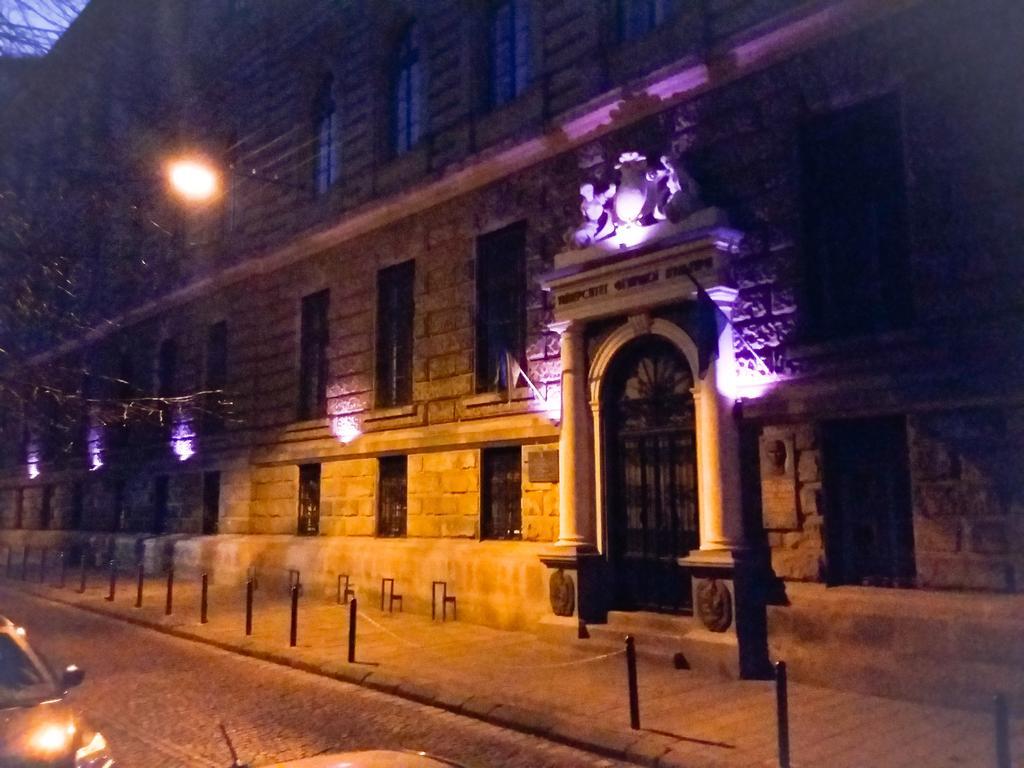 Apartment Kostyushka إلفيف الغرفة الصورة